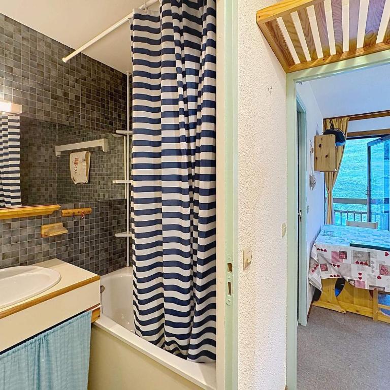 Appartement 2P+cabine, 5 pers, ski aux pieds, parking - Apartment mit 1 Schlafzimmer - 15