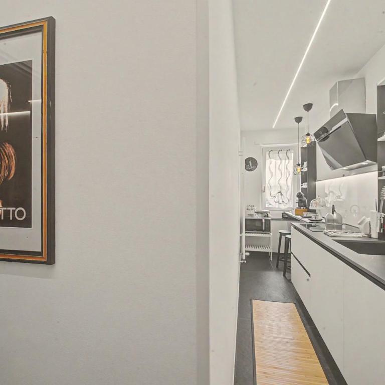 Casa Simone - Appartamento Deluxe con 2 Camere da Letto e Balcone - 6