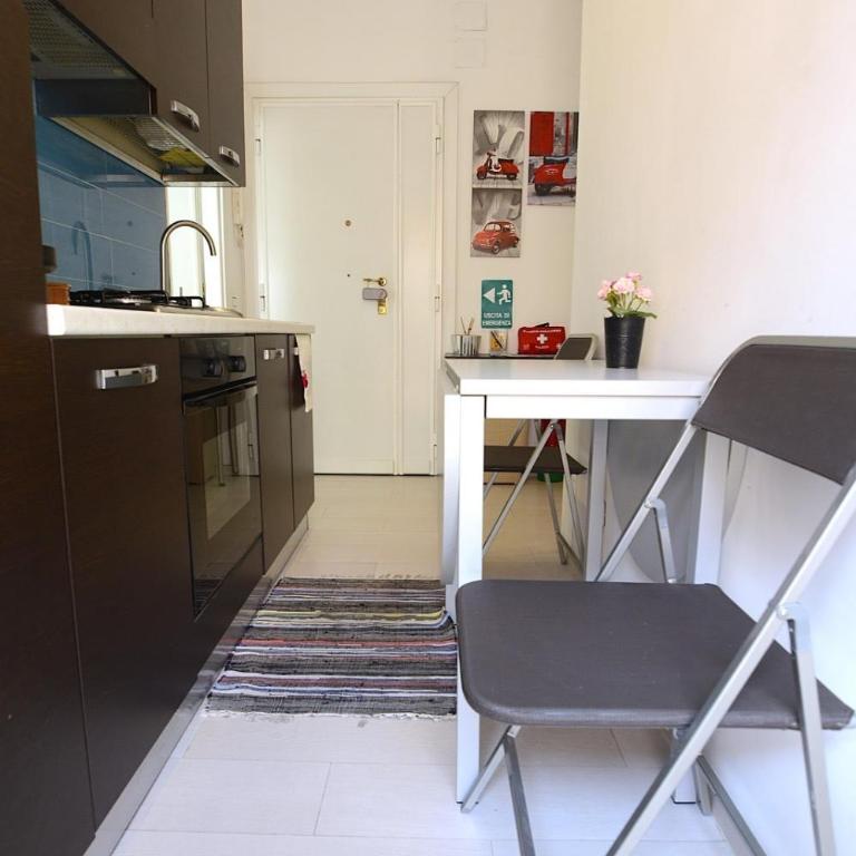 Cozy Vatican 19 - One-Bedroom Apartment - 8