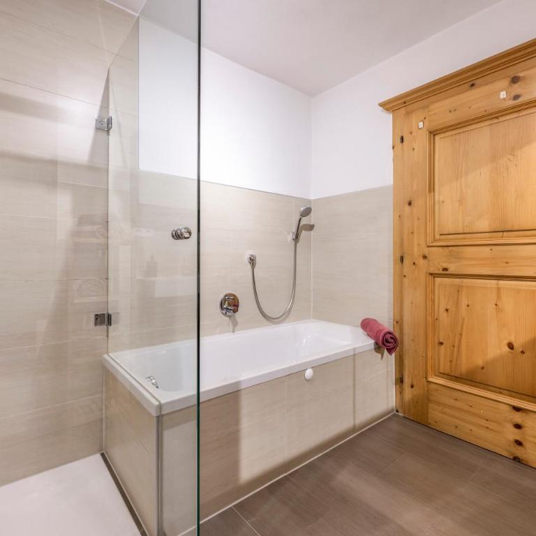 Haus Jenewein - Premium Apartment mit 3 Schlafzimmern und Balkon - 29