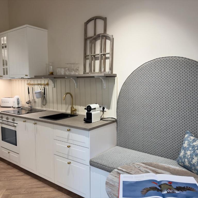 Villa Wickenburg - Studio Apartment with King Bed - 5