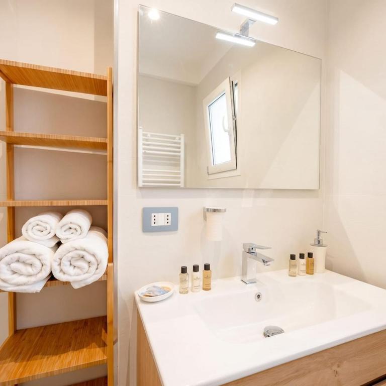 Ravanas Modern Central Apartment - Appartamento con 3 Camere da Letto - 20