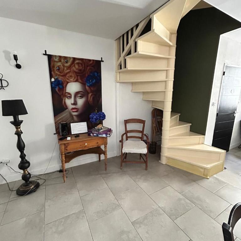 TRES CONFORTABLE DUPLEX au COEUR DE PEZENAS - Appartement 1 Chambre - 4