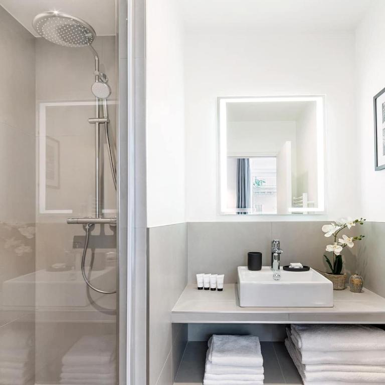 Le Prestige Paris - Habitación Familiar - 13