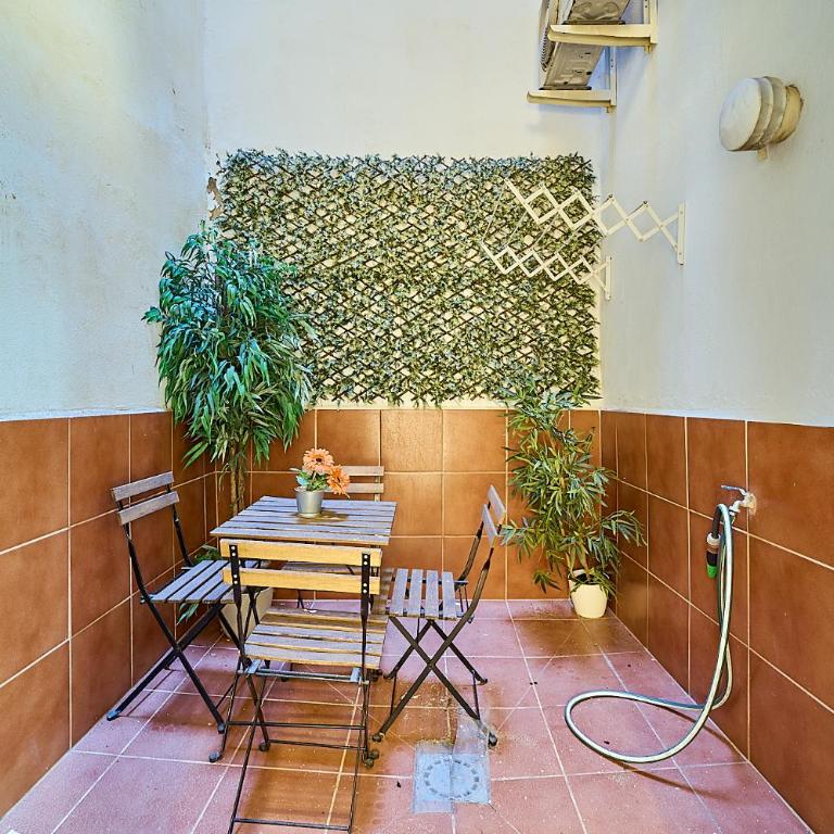 Tree Plaza Suites by Invalencia - Standard Apartment mit 1 Schlafzimmer - 2