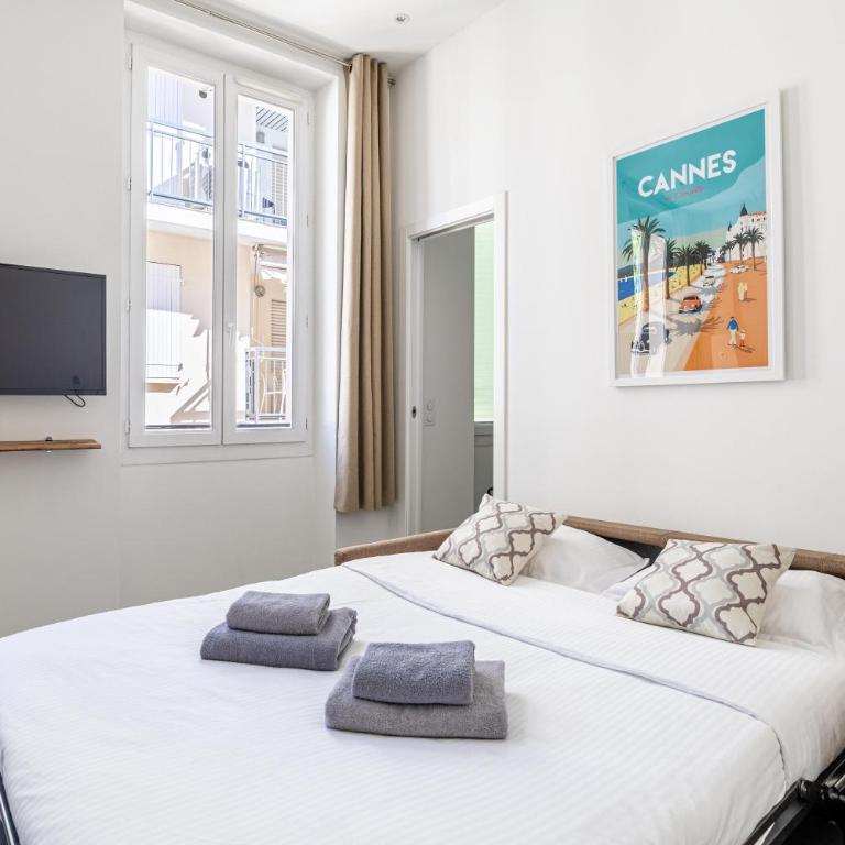 MERO CROIS - 1-bedroom apartment on foot to Palais and beaches - Appartement 1 Chambre Deluxe - Vue sur Ville - 3