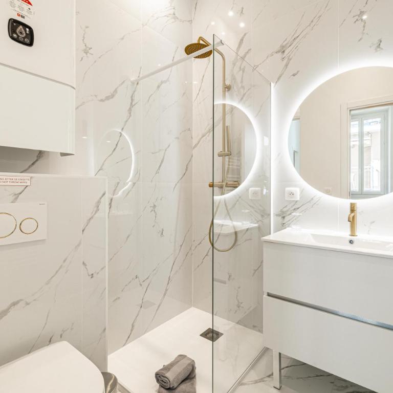 MERO CROIS - 1-bedroom apartment on foot to Palais and beaches - Appartement 1 Chambre Deluxe - Vue sur Ville - 4