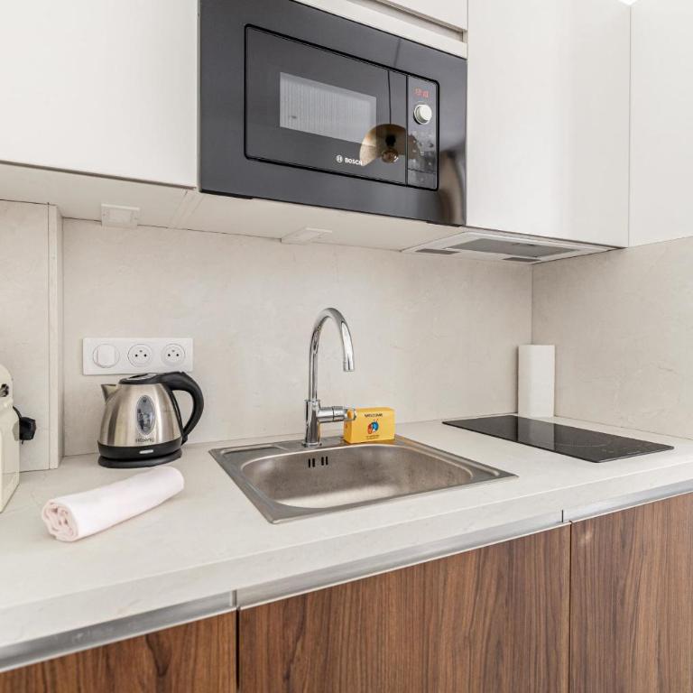 MERO CROIS - 1-bedroom apartment on foot to Palais and beaches - Appartement 1 Chambre Deluxe - Vue sur Ville - 18