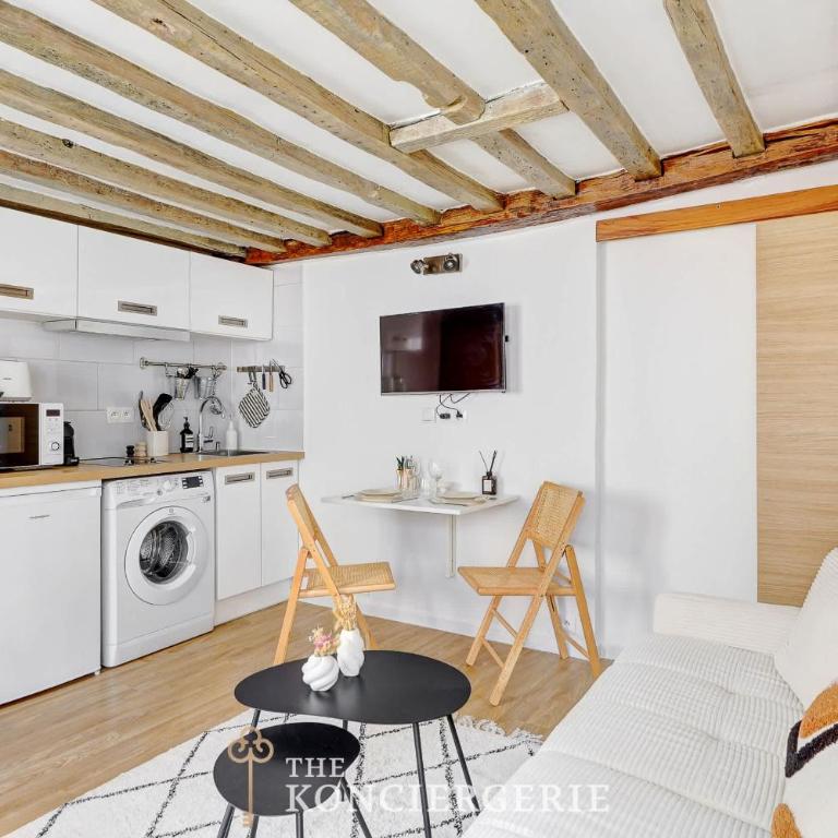 Studio refait a neuf coeur du Marais - Room #1727562901 - 5
