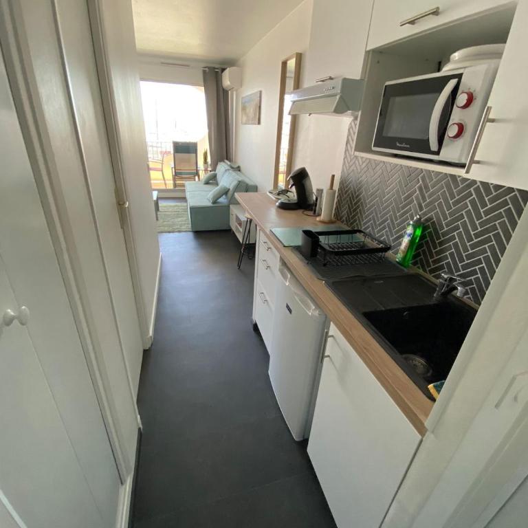  - Room #1727568201 - 11