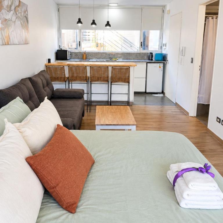 Acogedor depto en ubicación ideal -Cochera- By BUMEN - Apartamento Deluxe - 5