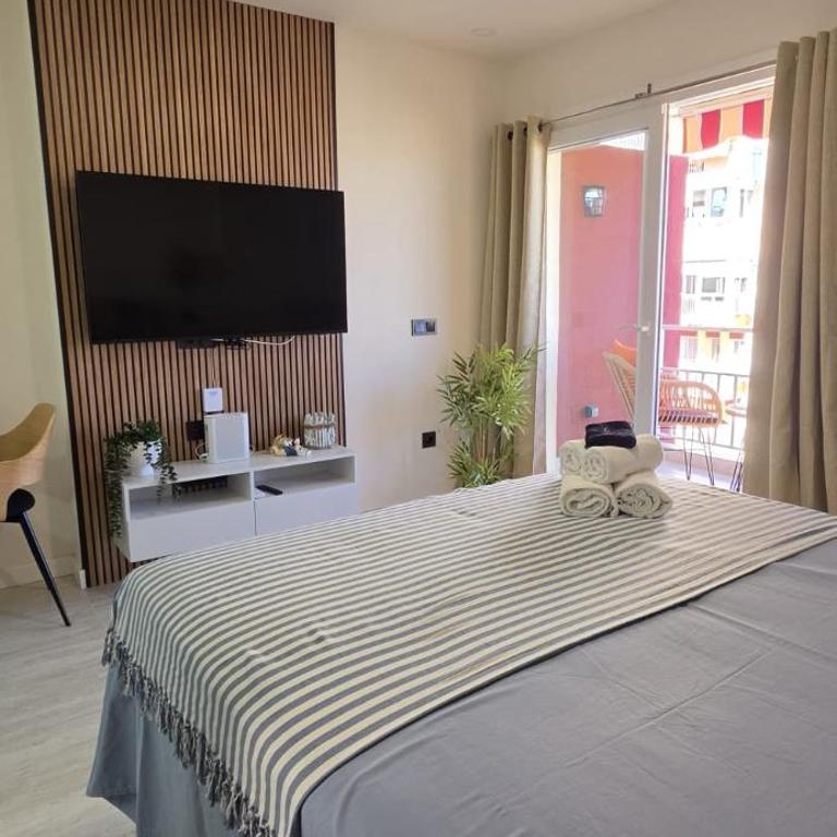PAX Benalmádena Suites - Monolocale Queen Deluxe - 10