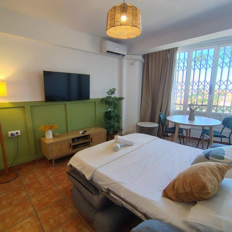 Cozy Studio in Heart of Nueva Andalucía - Pass the Keys - Apartamento Estudio - 1