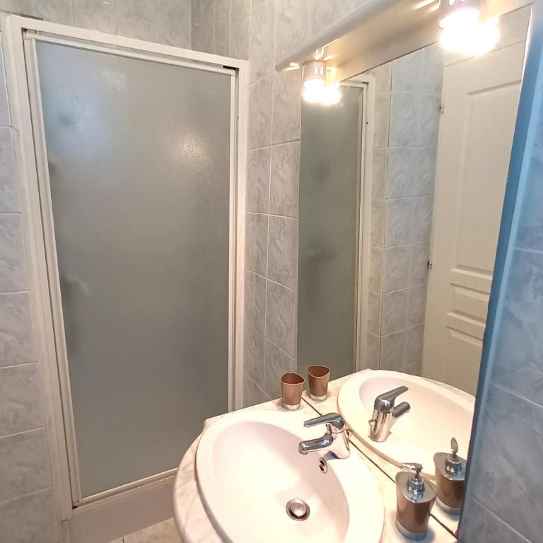 La Cour Palissy - T2 - Wifi - TV - Appartement - 10
