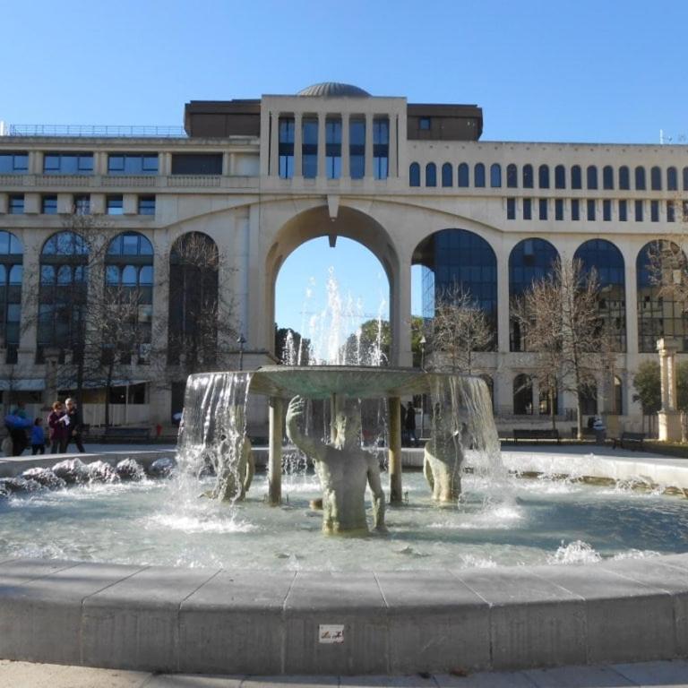 T2 standing 50m2, parking, centre-ville, au calme - Apartment mit 1 Schlafzimmer - 24