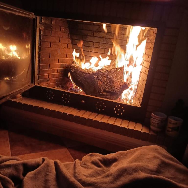 Villa con chimenea, bbq y piscina, Pet Friendly - Casa a Schiera con 3 Camere da Letto - 2