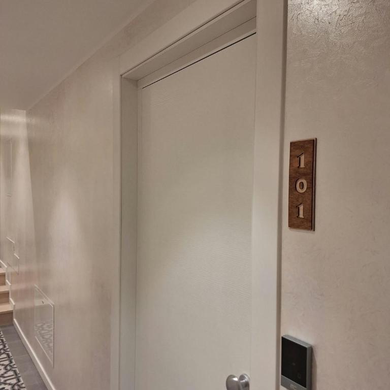 Leoni Suites - Camera Tripla Deluxe - 17