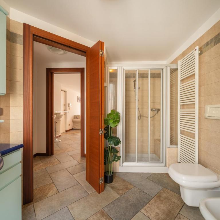 Lake Como View - Suite Lakefront - Station 5', Wifi - Appartamento con 2 Camere da Letto e Vista Lago - 39