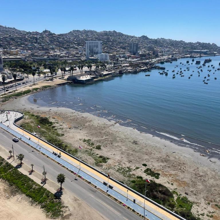 Dpto Costanera de Coquimbo, frente al mar y bahía - Two-Bedroom Apartment - 6