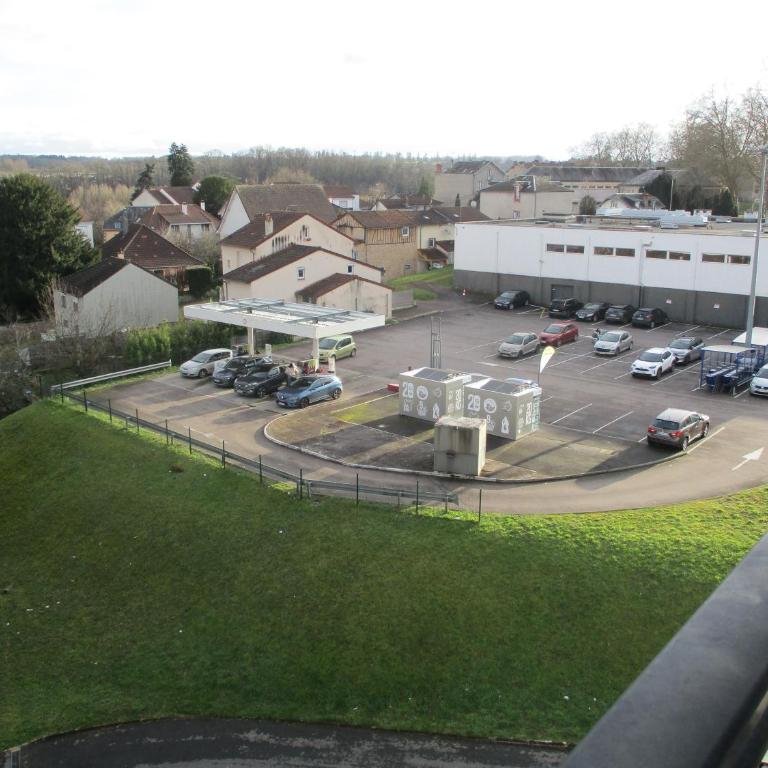 LIMOGES, joli, assansseur, accéss direct CHU, facs, A20 et N141 - Appartement 2 Chambres - Vue sur Jardin - 2