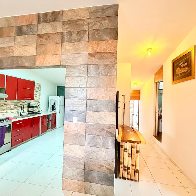 Loft Estilo y Diseño, Alberca con Calefacción! Cuernavaca somos los únicos en ofrecerte 2 jacuzzis climatizados y sistema de hidromasaje tipo Spa! Amplia y lujosa cama para alberca! Terraza privada con asador de carbon! 3 smart TV, Wi-Fi Gratis! - Apartamento de 2 dormitorios con vistas a la piscina - 10