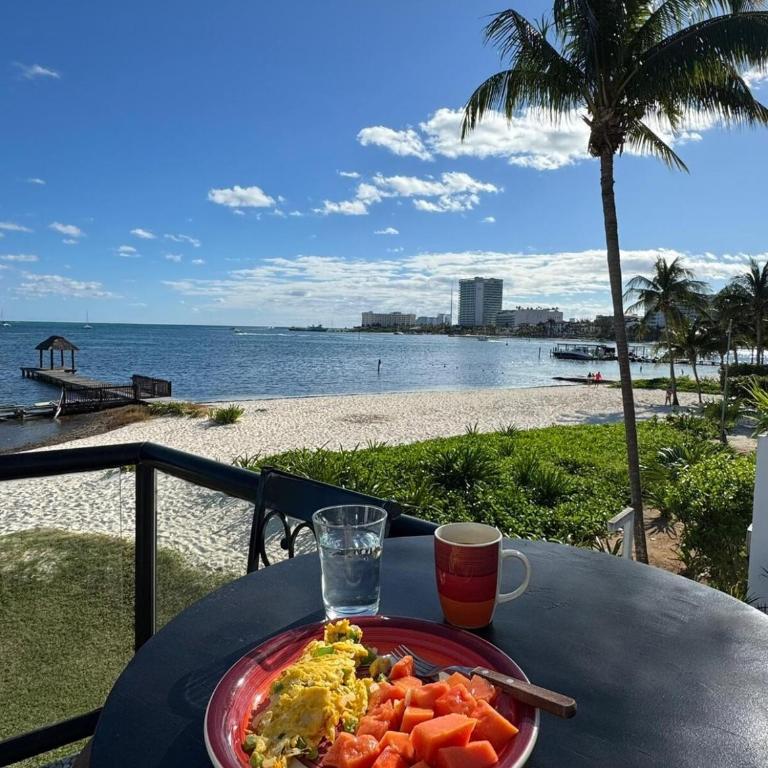 Casa Playa en Zona Hotelera de Cancún - One-Bedroom Apartment with Sea View and Balcony - 21