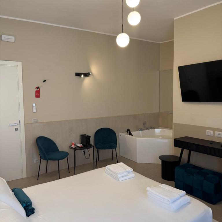 Maison ì room, suite & apartment - Double Room with Spa Bath - 3