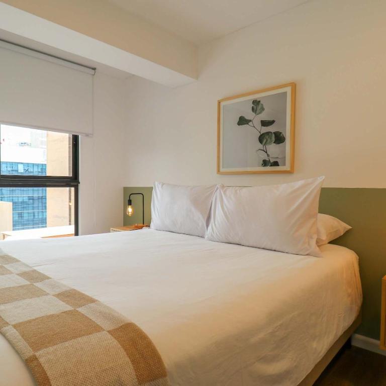 Prime 2BR with Balcony in Miraflores - Two-Bedroom Apartment with Balcony - 20