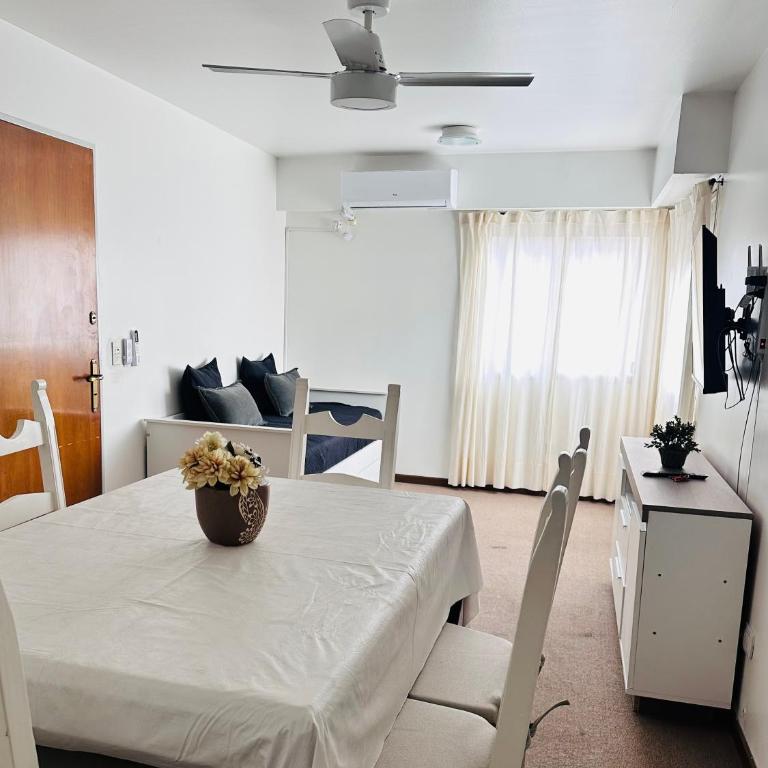 Departamento premium, Patio Olmos shopping !! - Three-Bedroom Apartment - 4