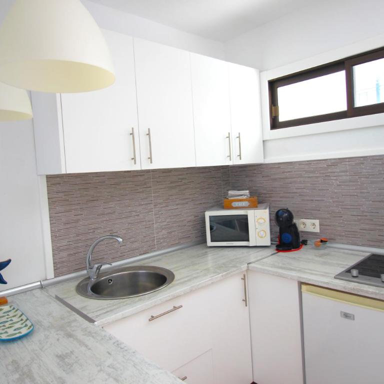 Blue Harmony Apartment - One-Bedroom Apartment - 18