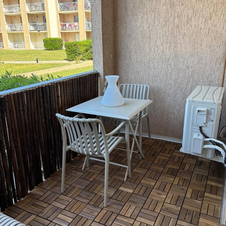 PLEIN SOLEIL climatisé piscine parking - Appartement 1 Chambre - 16