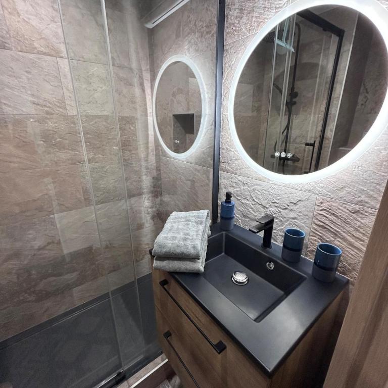 PLEIN SOLEIL climatisé piscine parking - Appartement 1 Chambre - 23