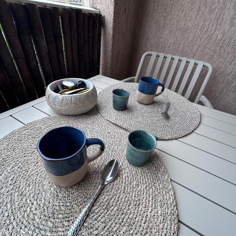 PLEIN SOLEIL climatisé piscine parking - Appartement 1 Chambre - 32