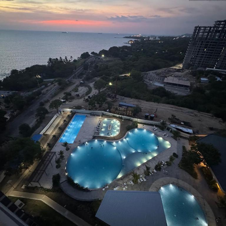 Apartaloft Facing the Sea & Pools | Don Jaca - One-Bedroom Apartment - 26