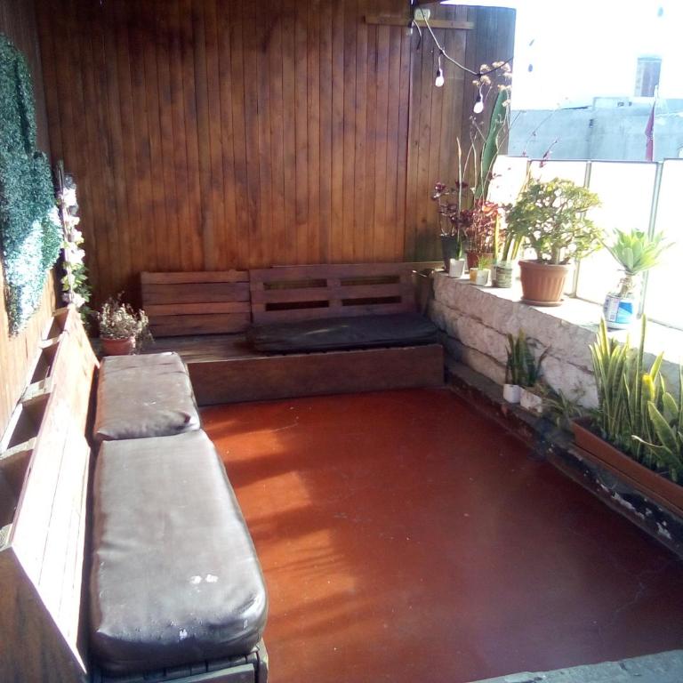 Hostal Inti - Habitación Doble con baño privado externo - 5