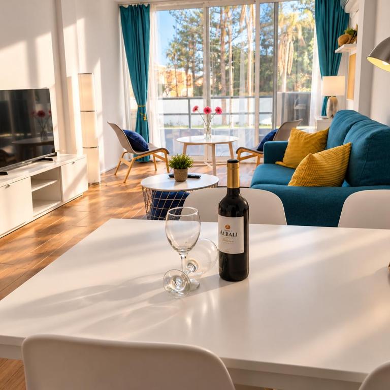 Sunny Suite Tanife by Yumbo - One-Bedroom Apartment - 7