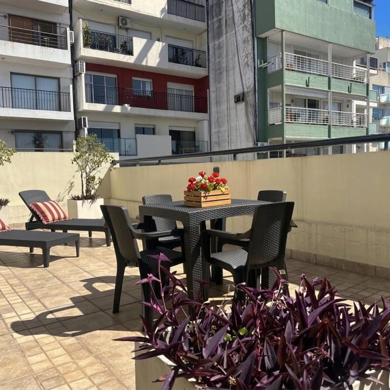 Ayres Apartments Uriburu - Studio with Terrace - 12