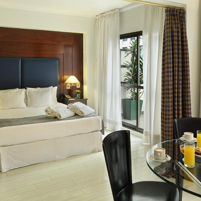 Hotel Dolmen - Suite Executive - 5