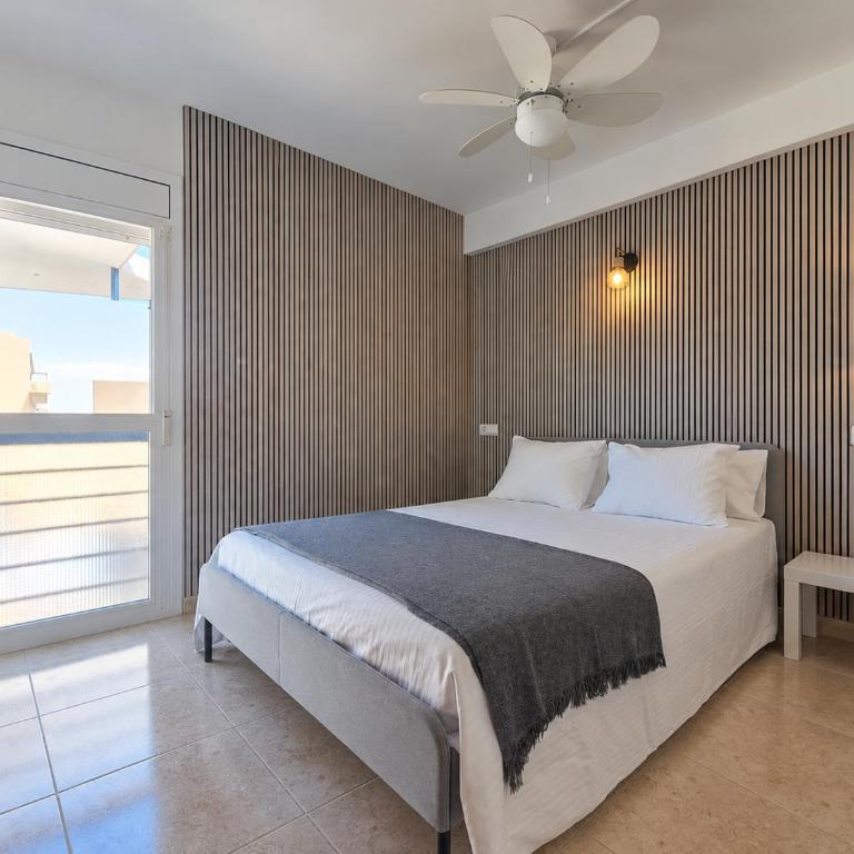Apartamento moderno junto a la playa Ideal familias - Apartamento de 1 dormitorio - 1