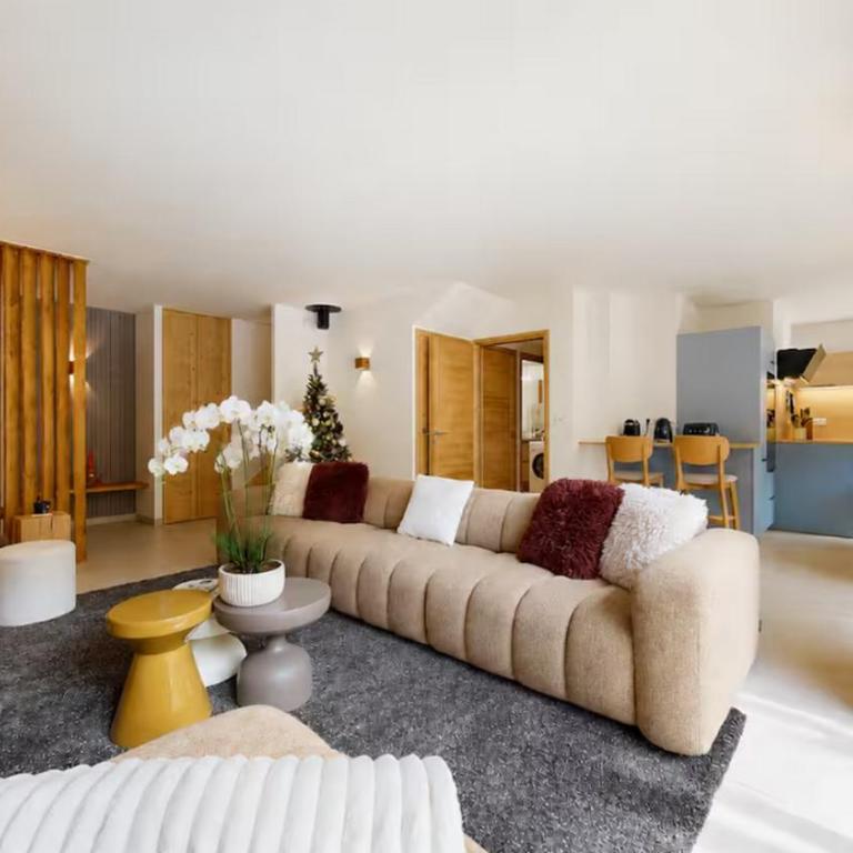 Appartement Carlos Résidence Pierre ChamoniX - Three-Bedroom Apartment - 2