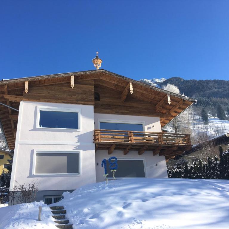 AlpenglueckGastein - Private mountain lodge - Apartment - auf 2 Etagen - 24