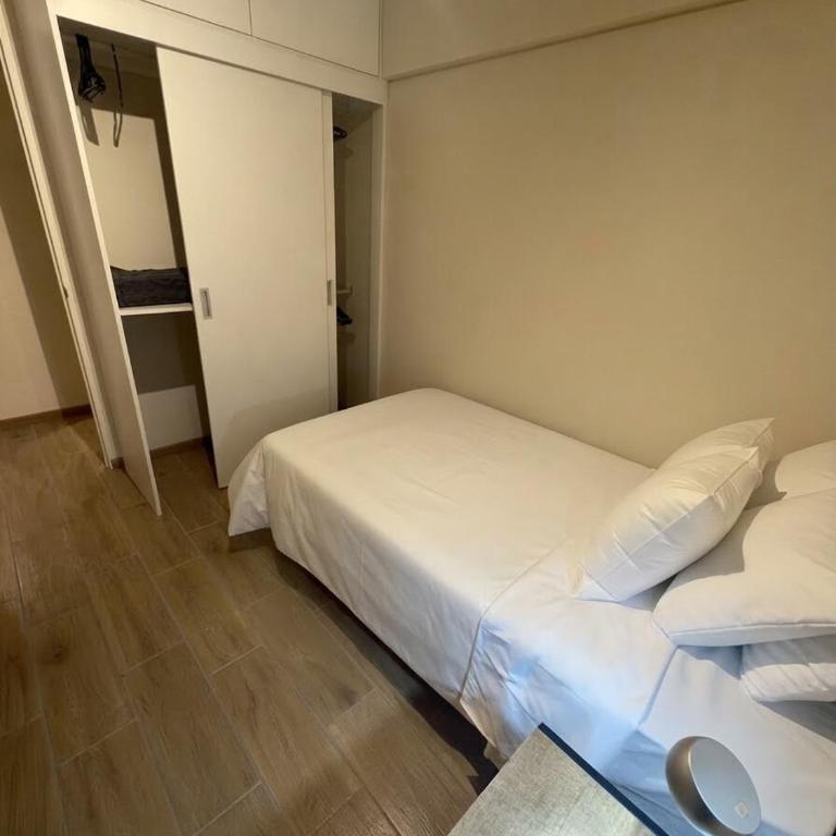 Dpto entero en Chorrillos Av los Faisanes 2 dormitorios 2 baños - Two-Bedroom Apartment - 2