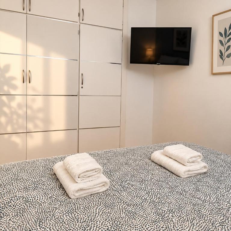 Sunny Suite Tanife by Yumbo - One-Bedroom Apartment - 8