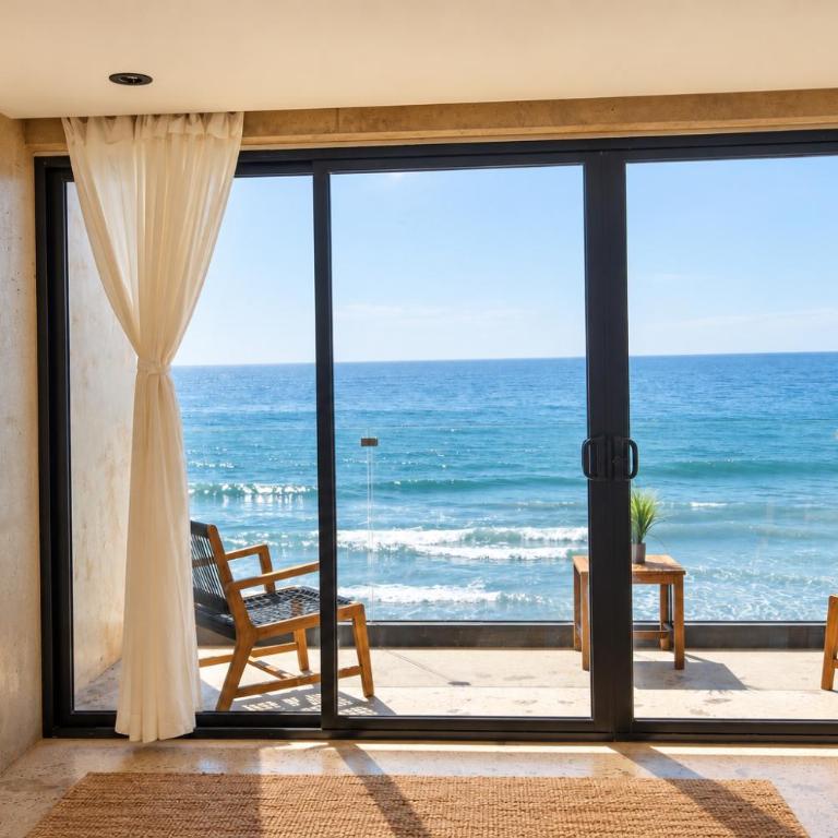 King Bed Luxury Waterfront in Playas with AC - Apartamento de 1 dormitorio - 1
