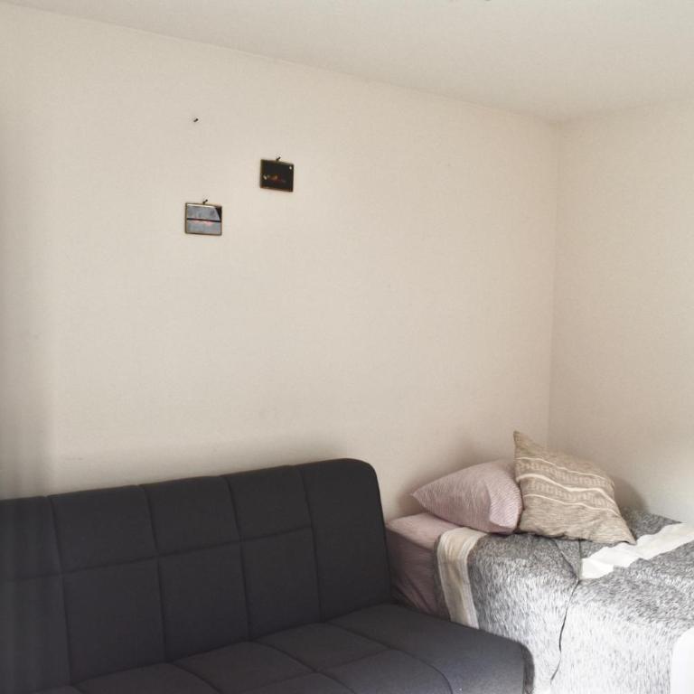 Quiote 1808 - Chambre Simple avec Salle de Bains Commune - 2