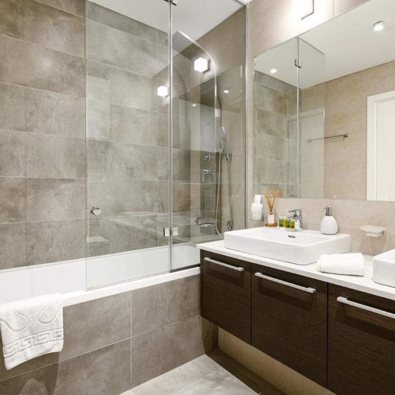 BW Exclusive Residence with Free Garage - Apartman sa 2 Spavaće Sobe i Pogledom na Reku - 15