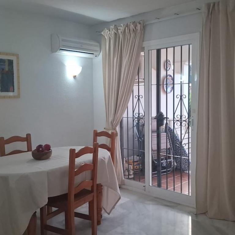 Bright apartment near swimming pool and golf course - Apartamento Familiar de 2 dormitorios con vistas - 11