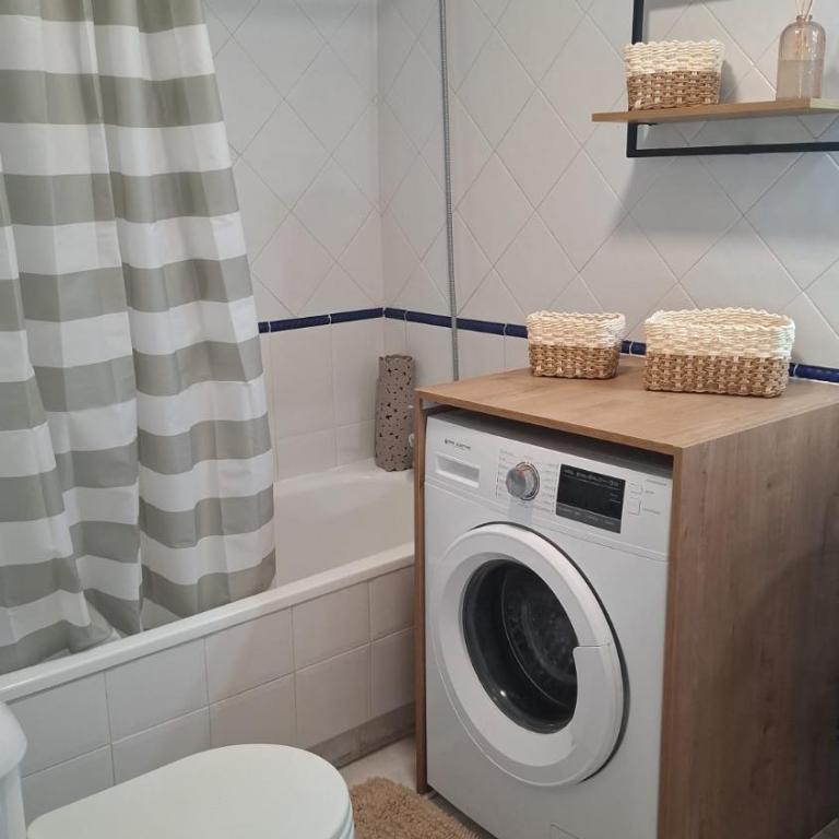 Bright apartment near swimming pool and golf course - Apartamento Familiar de 2 dormitorios con vistas - 17