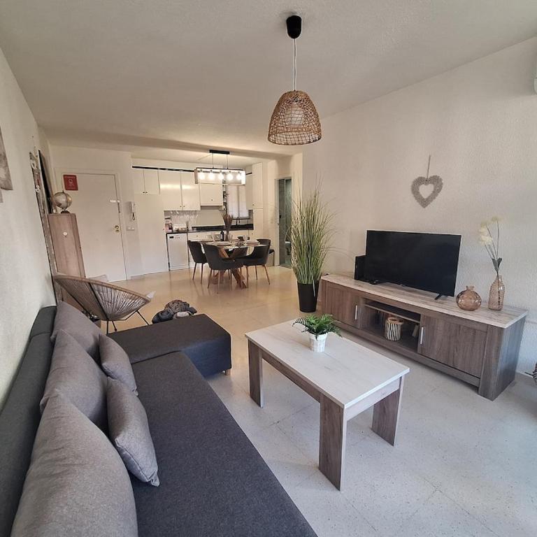 A un paso de mar, Piscina y Parking - Apartment mit 1 Schlafzimmer - 1