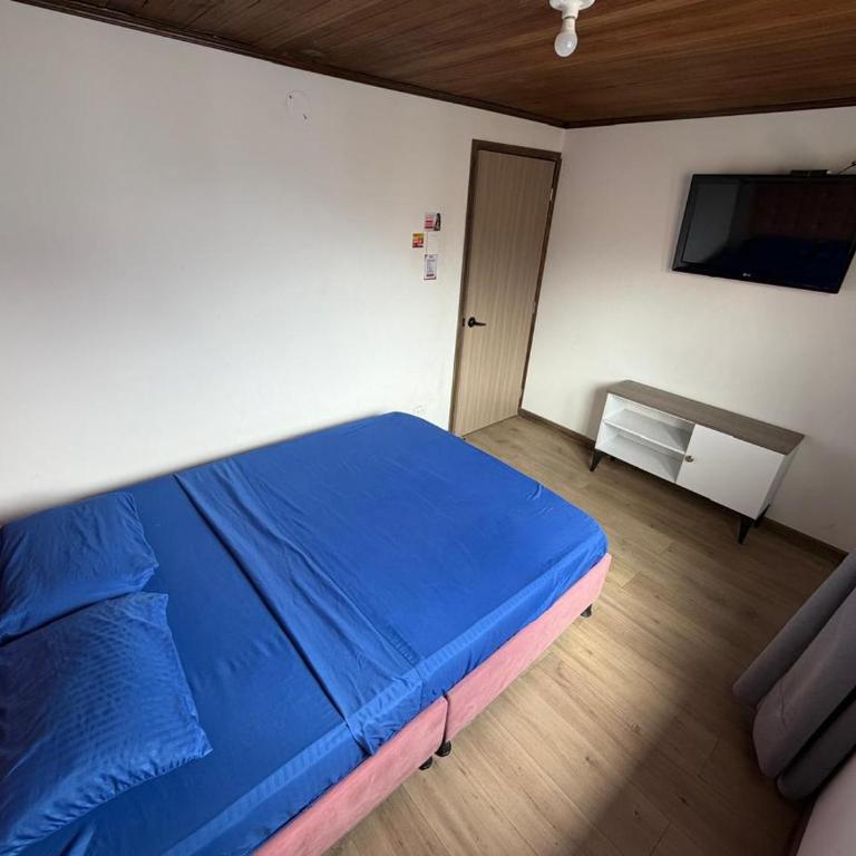 Hotel Titan Plaza 80 - Habitación Doble con baño compartido - 3